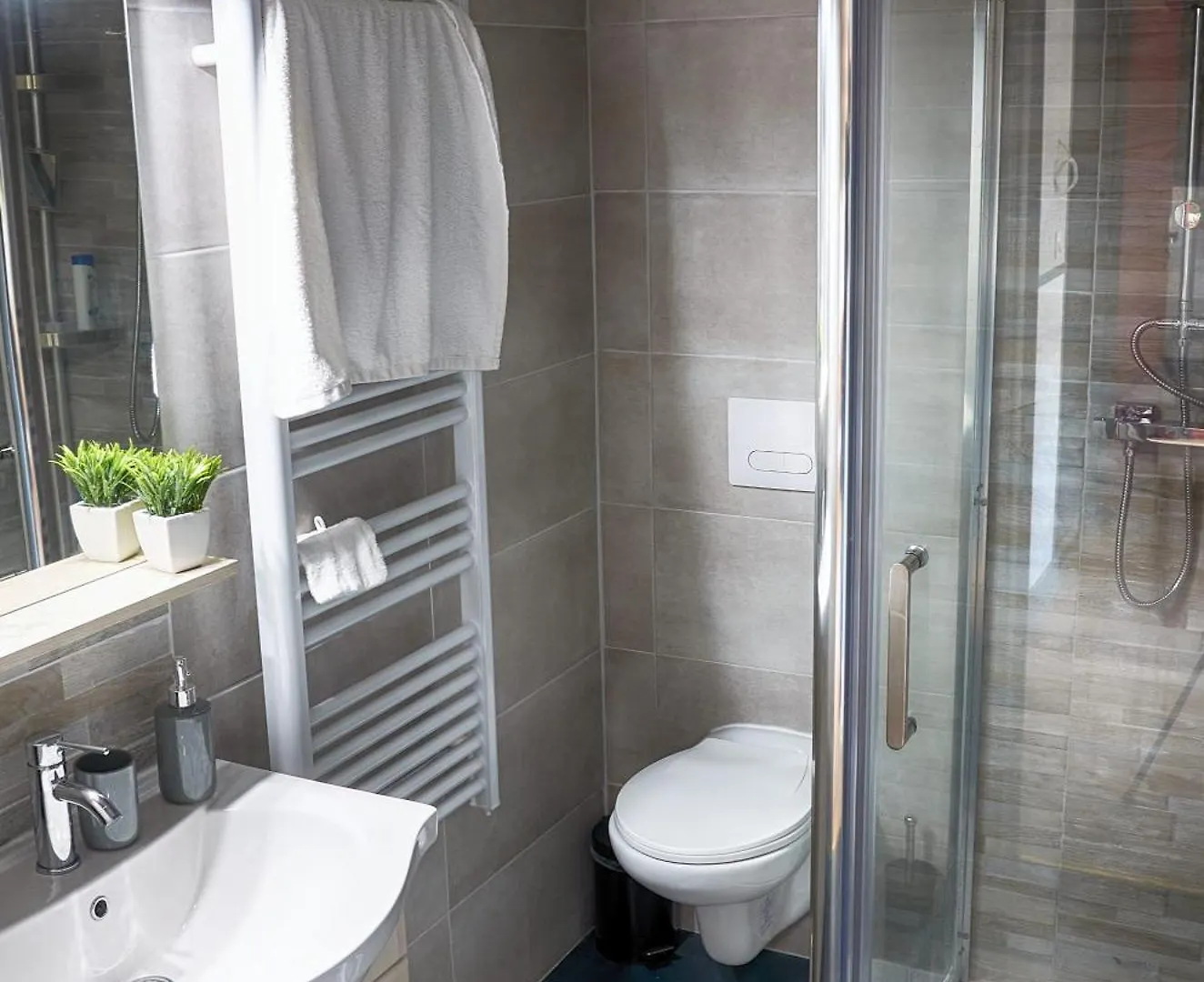 Апартаменты Chez Joseph,Appartements Renoves Et Au Calme A Saint-Michel