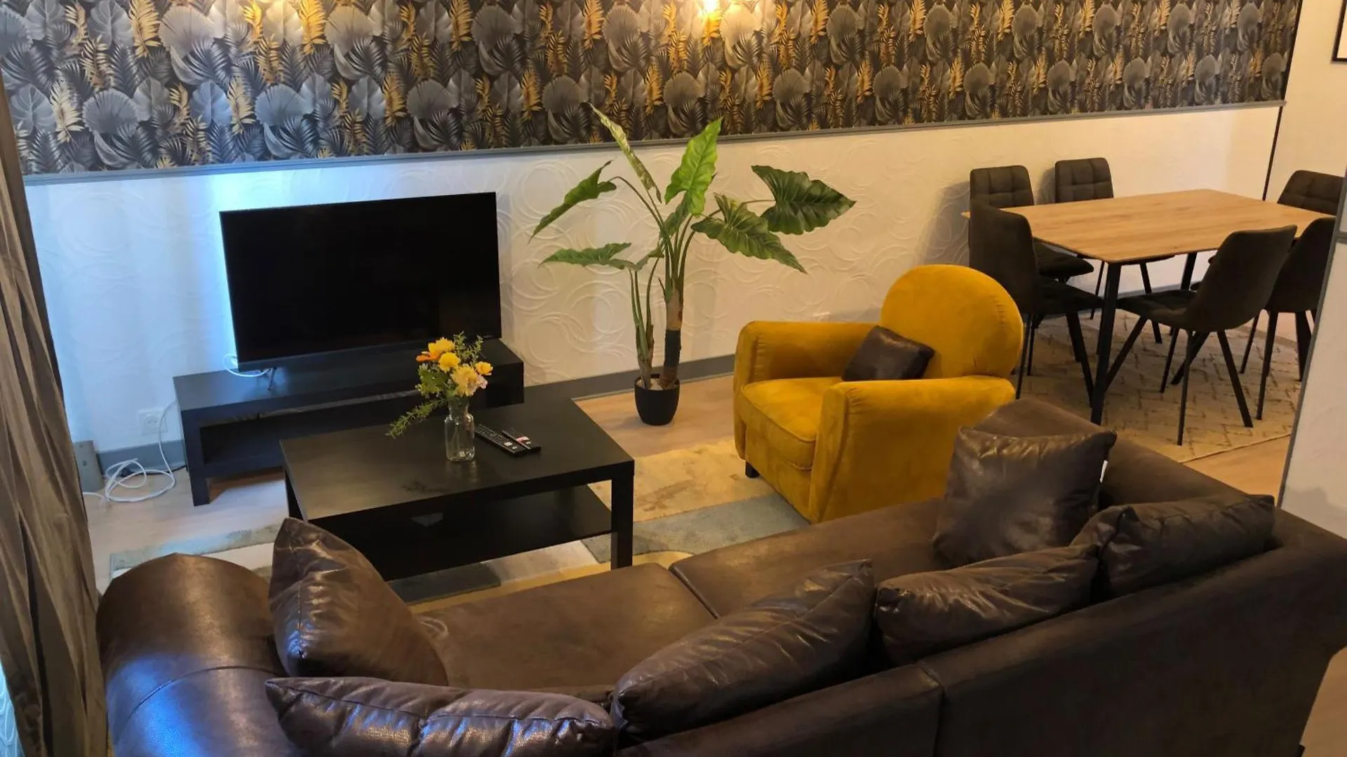 Chez Joseph,Appartements Renoves Et Au Calme A Saint-Michel 0*, Сен-Бриё Франция